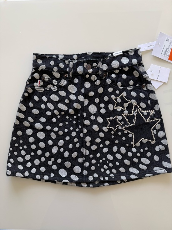 Marc Jacobs Dresses & Skirts - Marc Jacobs Black and White Polka Dot Denim Skirt with Leather Logo Patch
